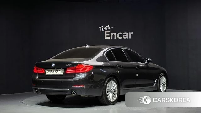 BMW 5 Series (G30) id 4402974 из Кореи 12