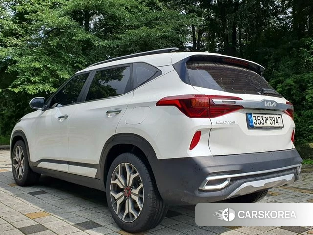 Kia Seltos 2021 Белый из Кореи, фото 2