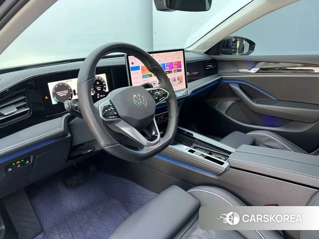 Volkswagen Magotan 2024 Черный из Китая, фото 3