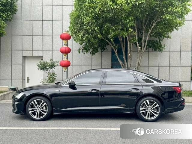 Audi A6L id 4333743 из Китая 12