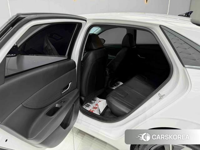 Hyundai Elantra id 4257704 из Китая 12