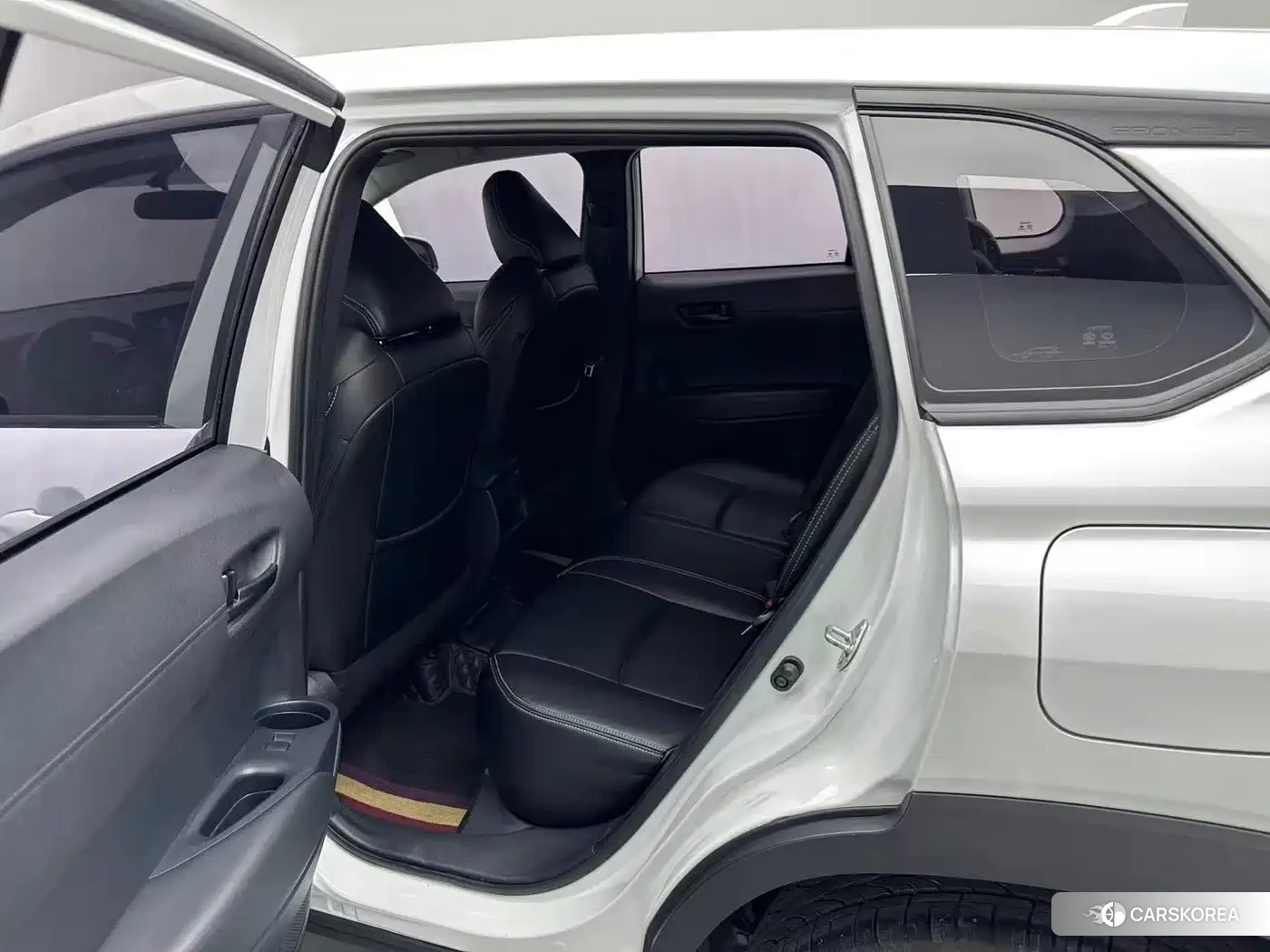 Toyota Frontlander 2023 Белый из Китая, фото 2