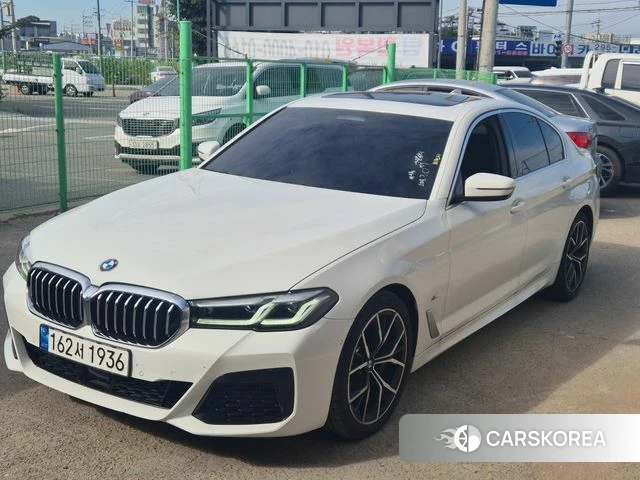 BMW 5 Series (G30) 2022 Белый из Кореи, фото 5