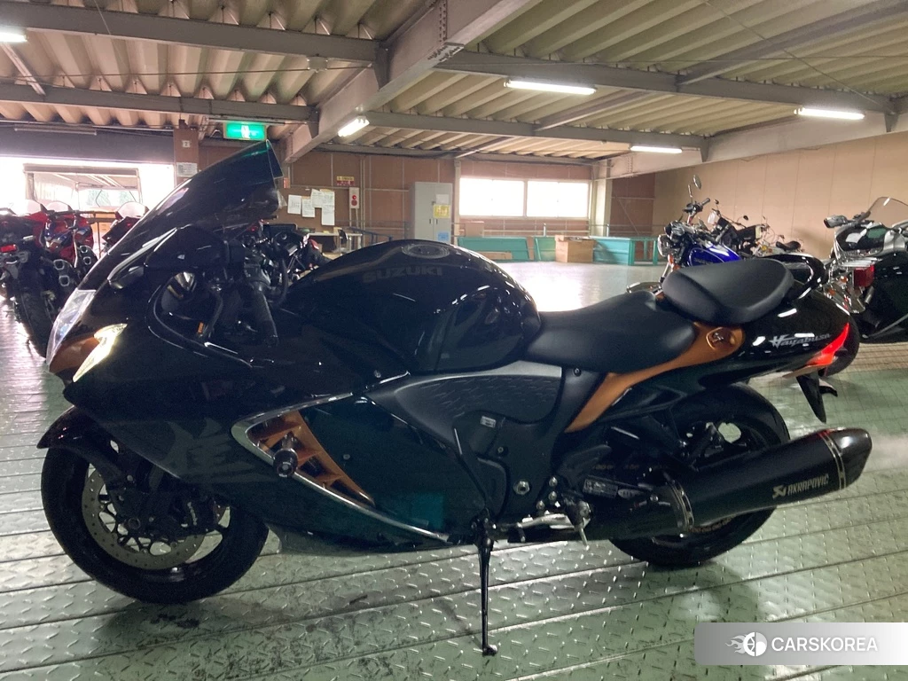Проданный Suzuki GSX1300R HAYABUSA 2021 из Японии