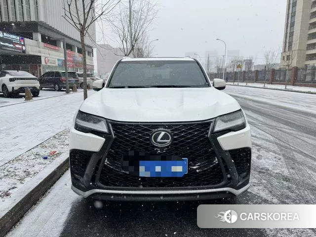 Lexus LX 2023 Белый из Китая, фото 2