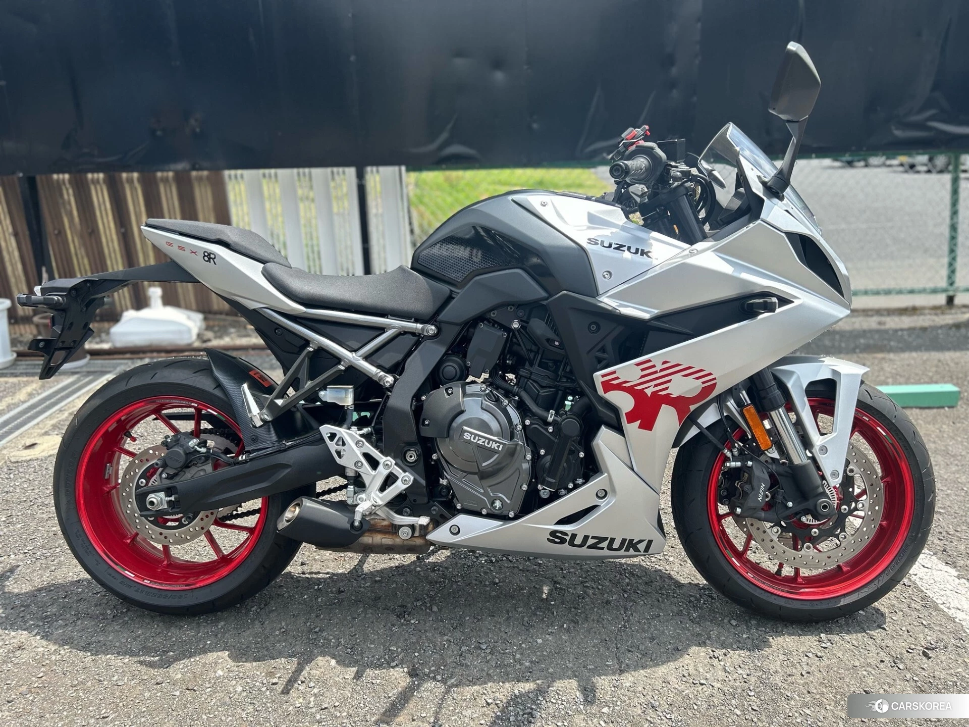 Проданный Suzuki GSX-8R id 3947955 из Японии, фото 2