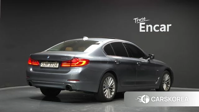 BMW 5 Series (G30) id 4698956 из Кореи 12
