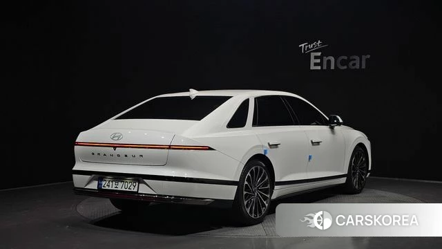 Hyundai Grandeur (GN7) id 4432681 из Кореи 12