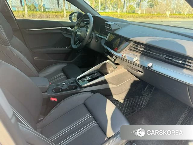 Audi A3 2024 Белый из Китая, фото 2