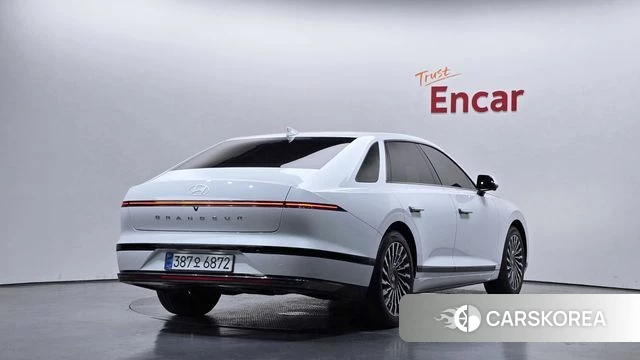 Hyundai Grandeur Hybrid (GN7) id 4329564 из Кореи 12
