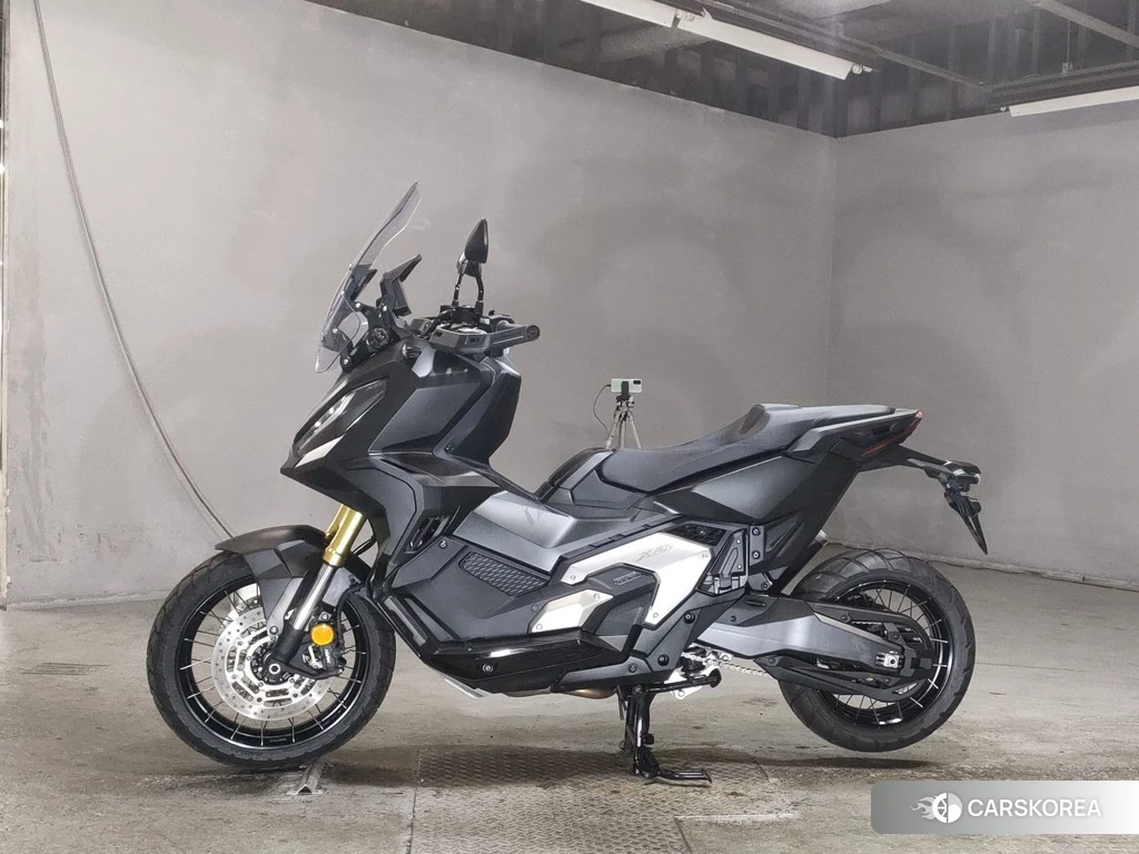 Проданный Honda X-ADV 750 2022 из Японии