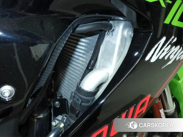 Engine photo