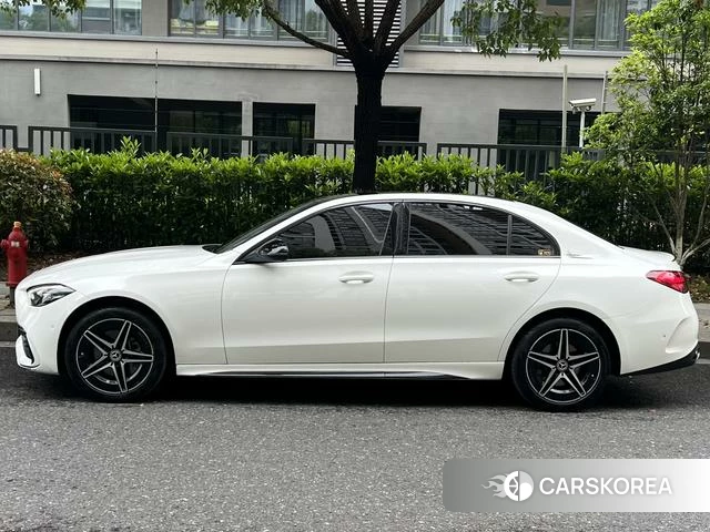 Mercedes-Benz Class C 2023 Белый из Китая, фото 5