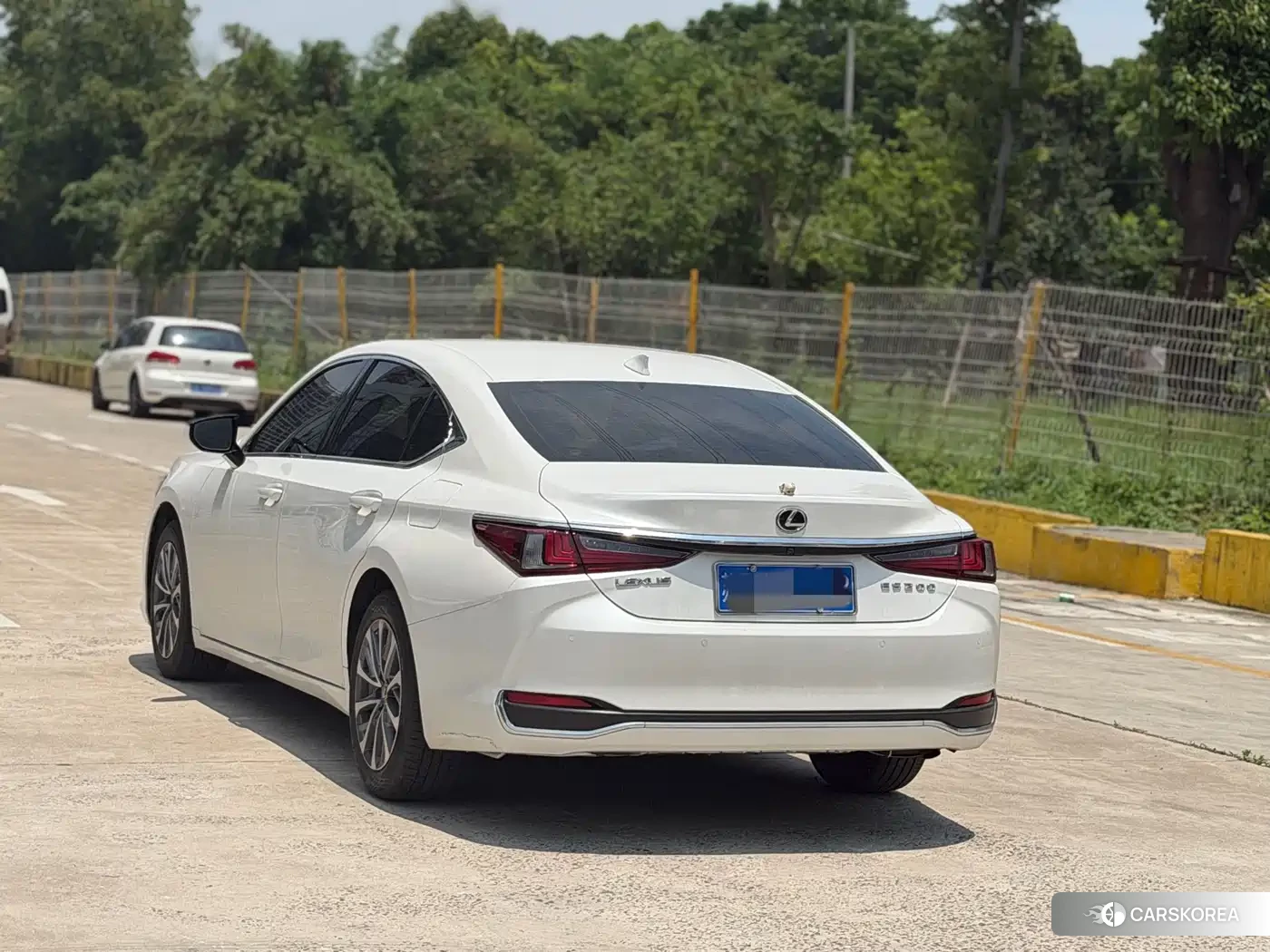 Lexus ES 2022 Белый из Китая, фото 3