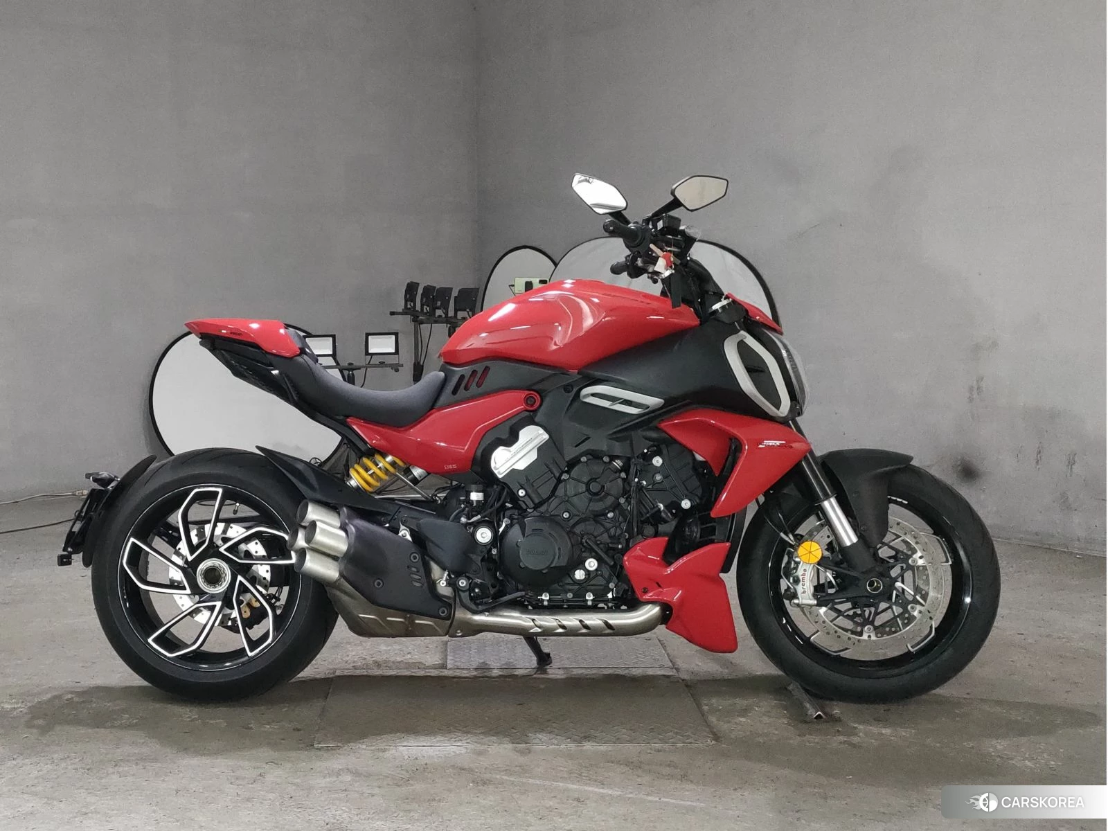 Проданный Ducati DIAVEL V4 2023 из Японии, фото 3