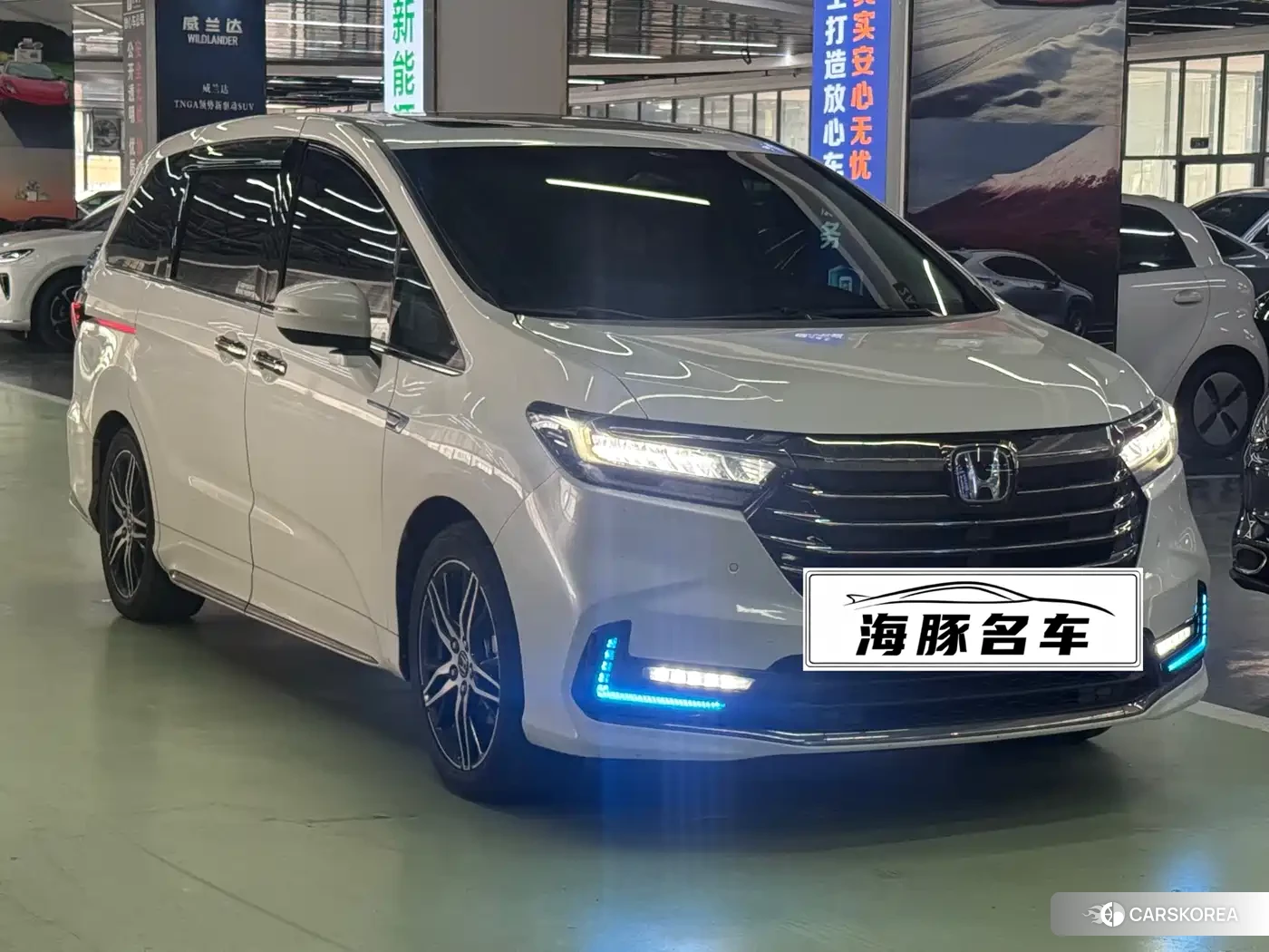 Honda Odyssey 2023 Белый из Китая, фото 2