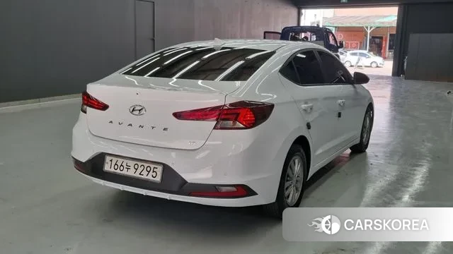 Hyundai The New Avante AD id 3156392 из Кореи 10