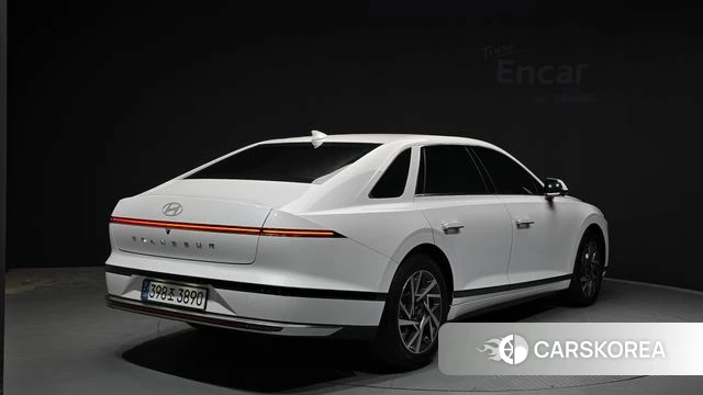 Hyundai Grandeur Hybrid (GN7) id 4456334 из Кореи 12