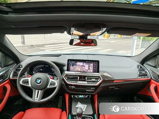 BMW X4 M 2023 Серебристо-серый из Китая, фото 2