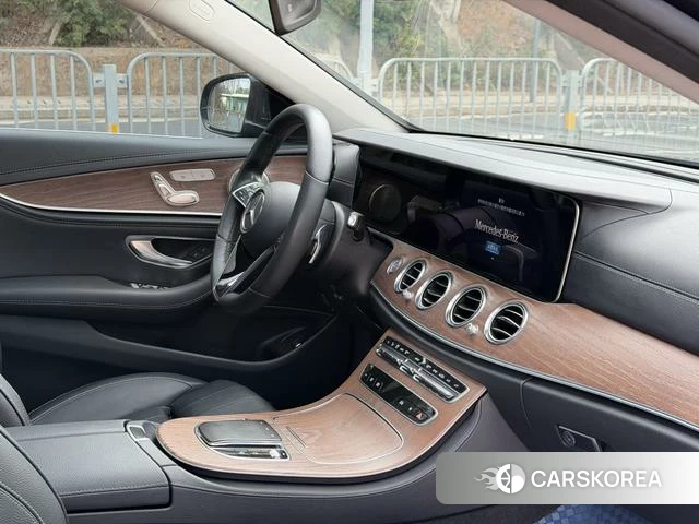 Mercedes-Benz E-class id 4276836 из Китая 11