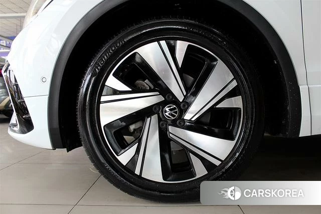 Volkswagen Tiguan L id 4210034 из Китая 9