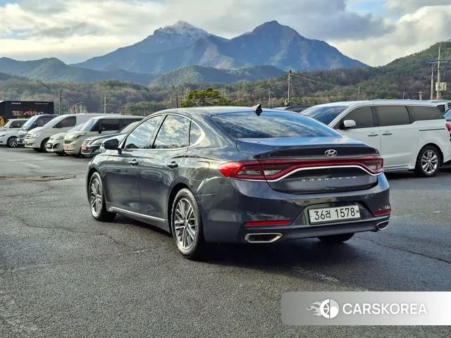 Hyundai Grandeur IG id 3757132 из Кореи 7