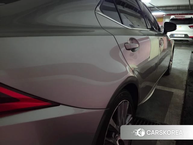 Lexus New IS300 2019 Цвет галактики из Кореи, фото 2