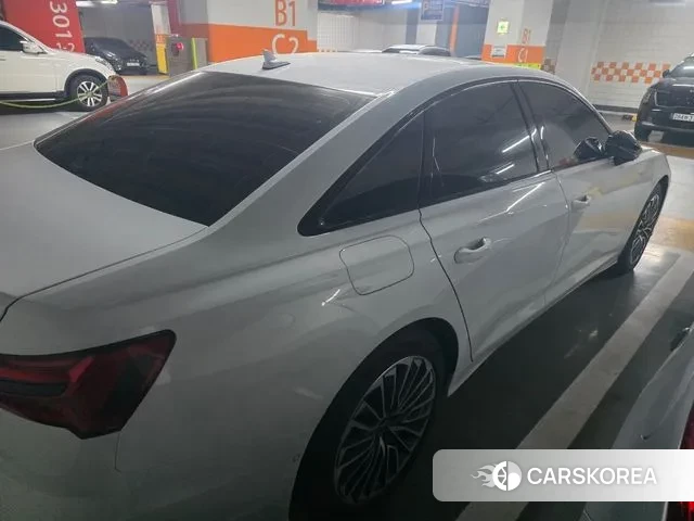 Audi A6 (C8) id 3745255 из Кореи 9