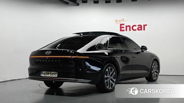 Hyundai Grandeur (GN7) id 4935619 из Кореи 12