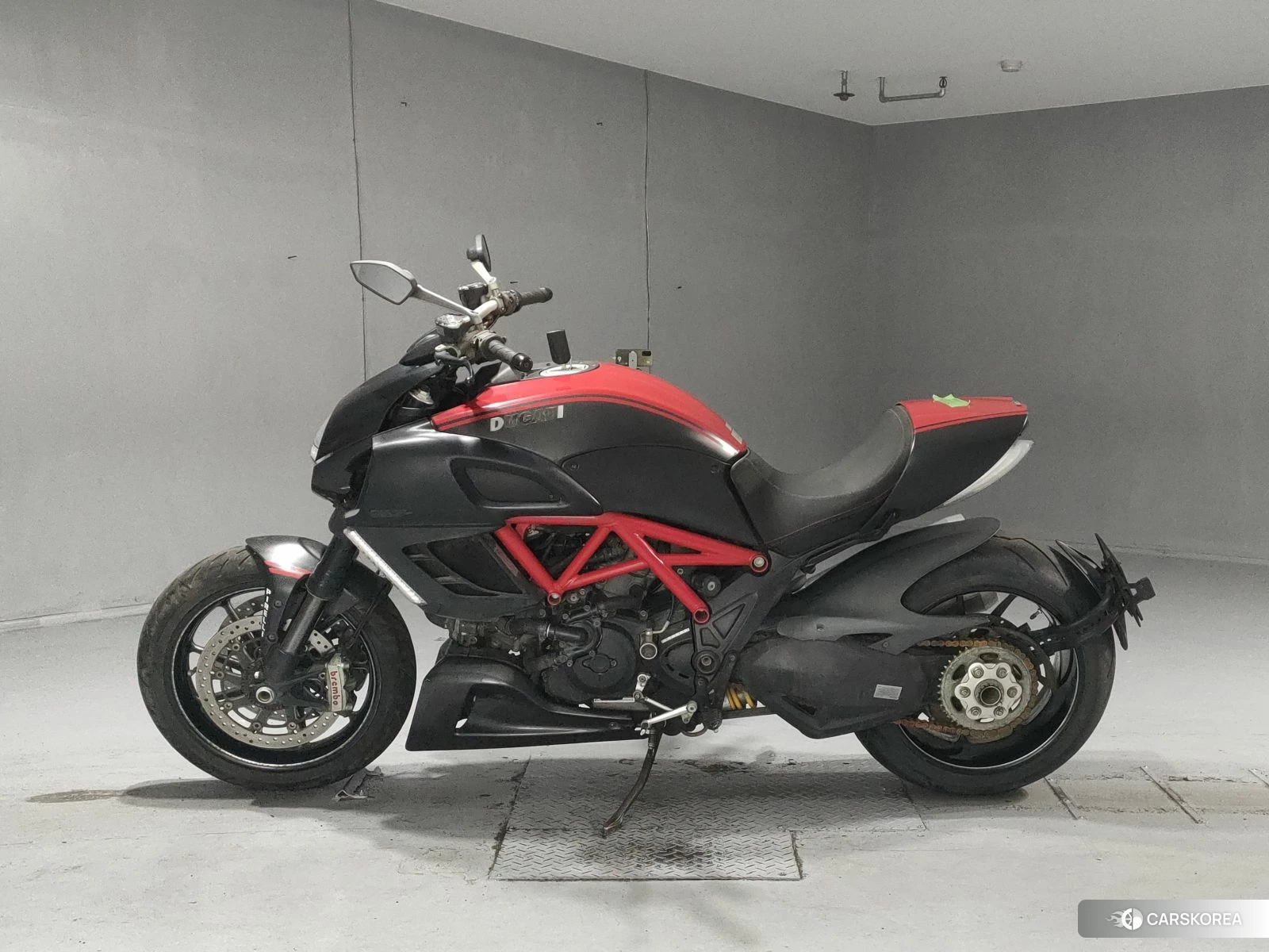 Ducati DIAVEL CARBON 2011 из Японии, фото 2