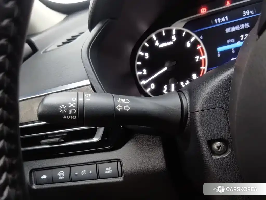 Nissan Teana id 4570689 из Китая 12