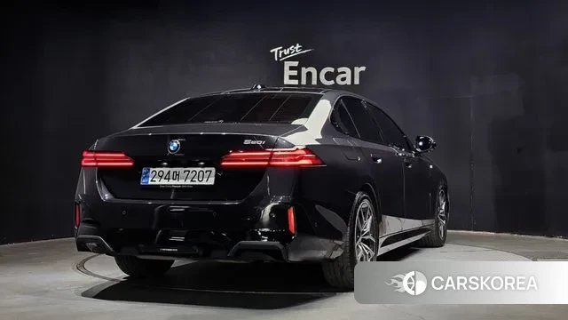 BMW 5 Series (G60) id 3776095 из Кореи 12