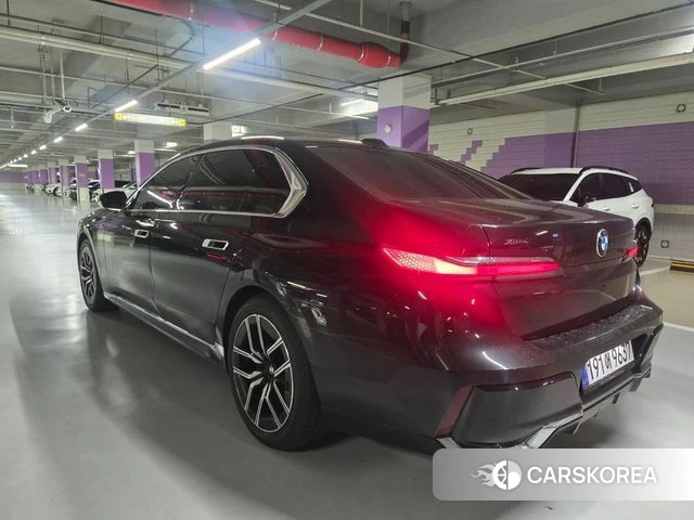 BMW 7 Series (G70) id 4847288 из Кореи 12