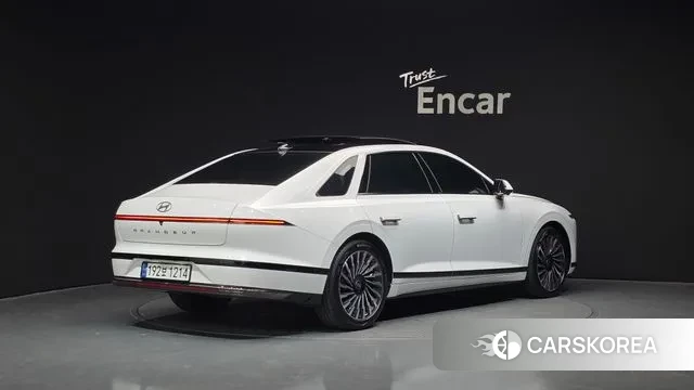 Hyundai Grandeur Hybrid (GN7) id 2984133 из Кореи 12