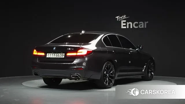 BMW 5 Series (G30) id 3335943 из Кореи 12