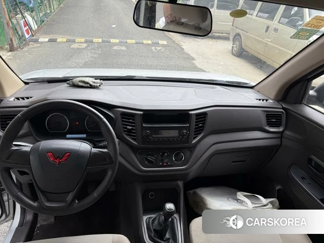 Wuling Automobile Wuling Hongguang V 2021 Серебристо-серый из Китая, фото 5