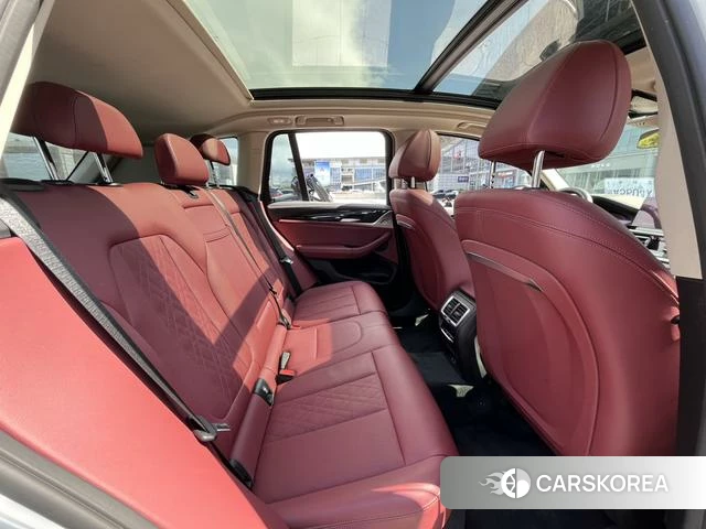 BMW X3 id 4289988 из Китая 9
