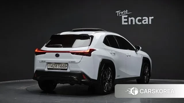 Lexus UX250h id 3484180 из Кореи 12