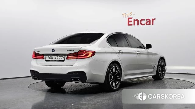 BMW 5 Series (G30) id 3814559 из Кореи 12