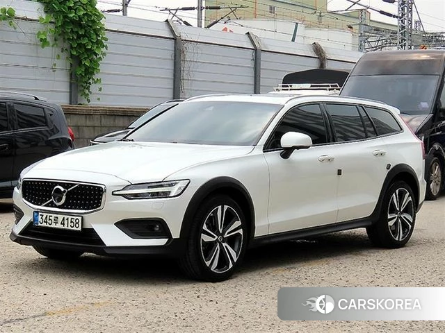 Volvo V60 Cross-Country 2nd Generation id 4614601 из Кореи 12