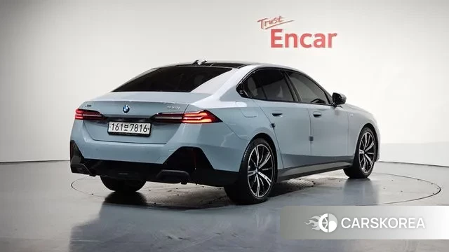 BMW 5 Series (G60) id 2930105 из Кореи 12