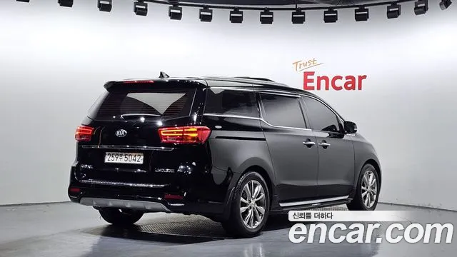 Kia The New Carnival id 2347063 из Кореи 12