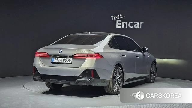 BMW 5 Series (G60) id 4200677 из Кореи 12