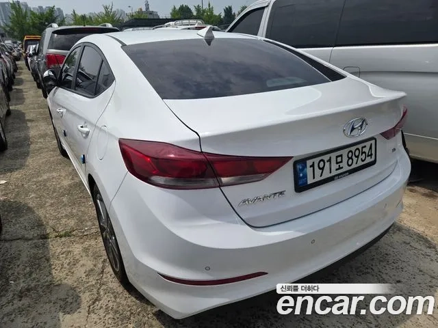 Hyundai Avante AD id 2872770 из Кореи 12