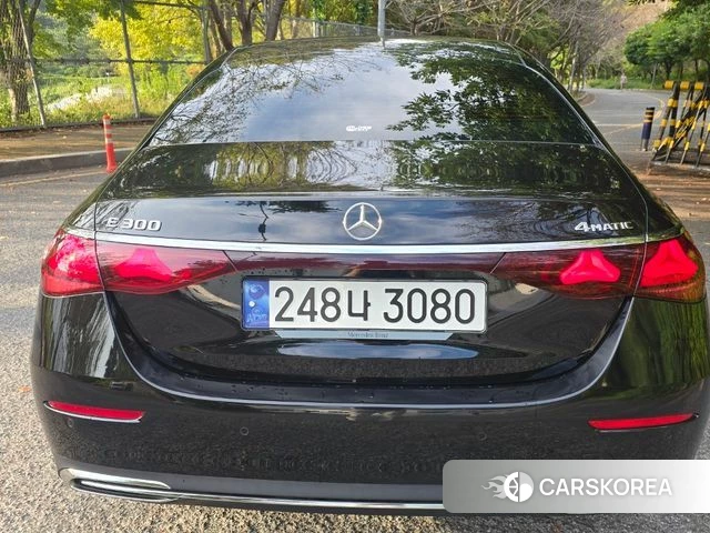 Mercedes-Benz E-Class W214 2024 Черный из Кореи, фото 2