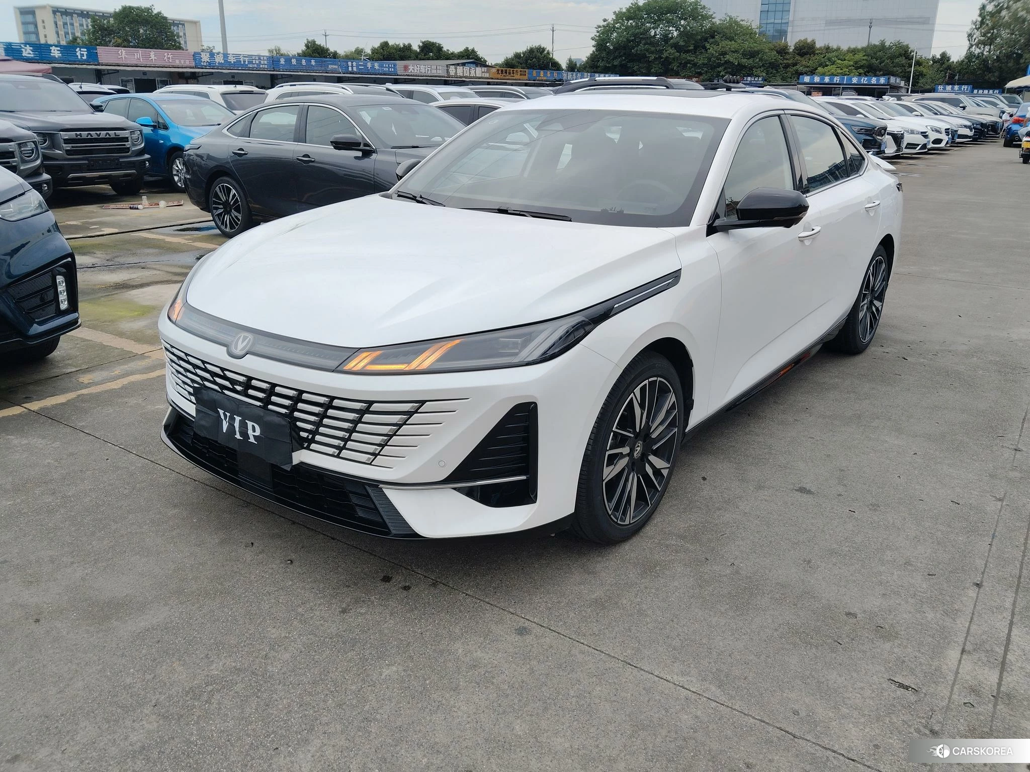 Chang'an Yidong 2025 Белый из Китая, фото 2