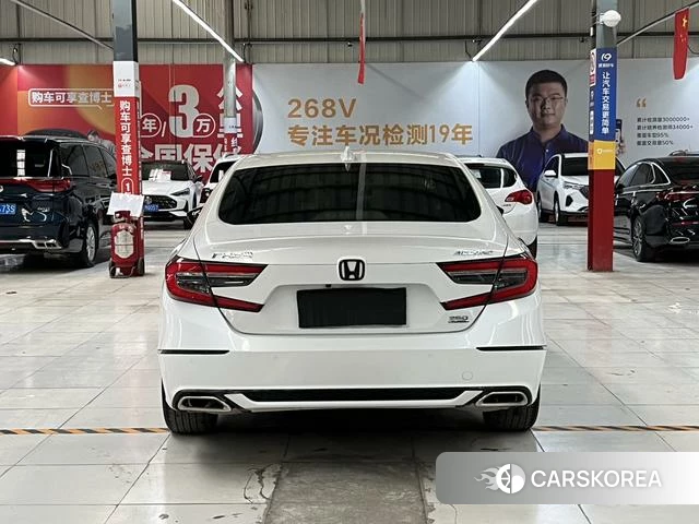 Honda Accord id 4235755 из Китая 11