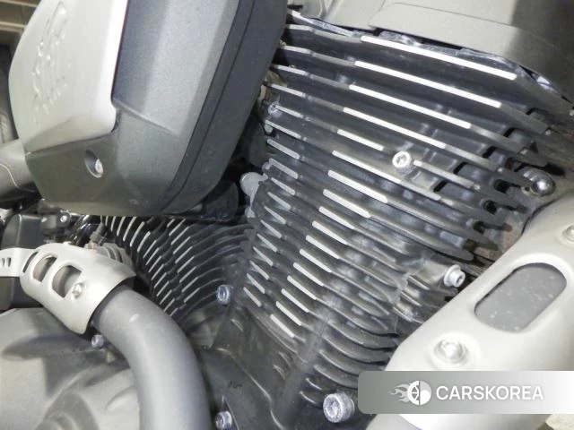 Engine photo