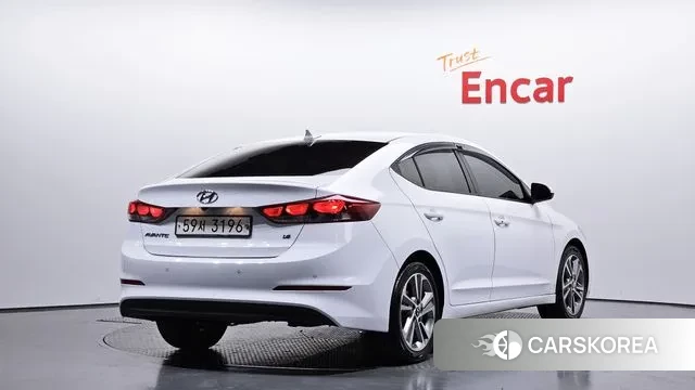 Hyundai Avante AD id 3608326 из Кореи 12