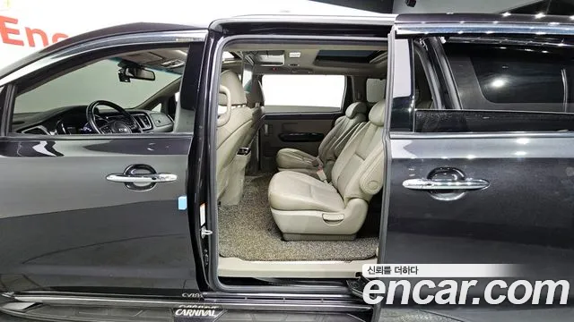 Kia The New Carnival id 2570972 из Кореи 12